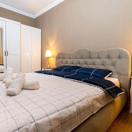 Central Apt. Near Afi Mall, 5 Mins To The Old Town By Car Apartment Brasov Ngoại thất bức ảnh